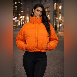 💎 Glitz Beaute “Midnight Muse Cropped Puffer”